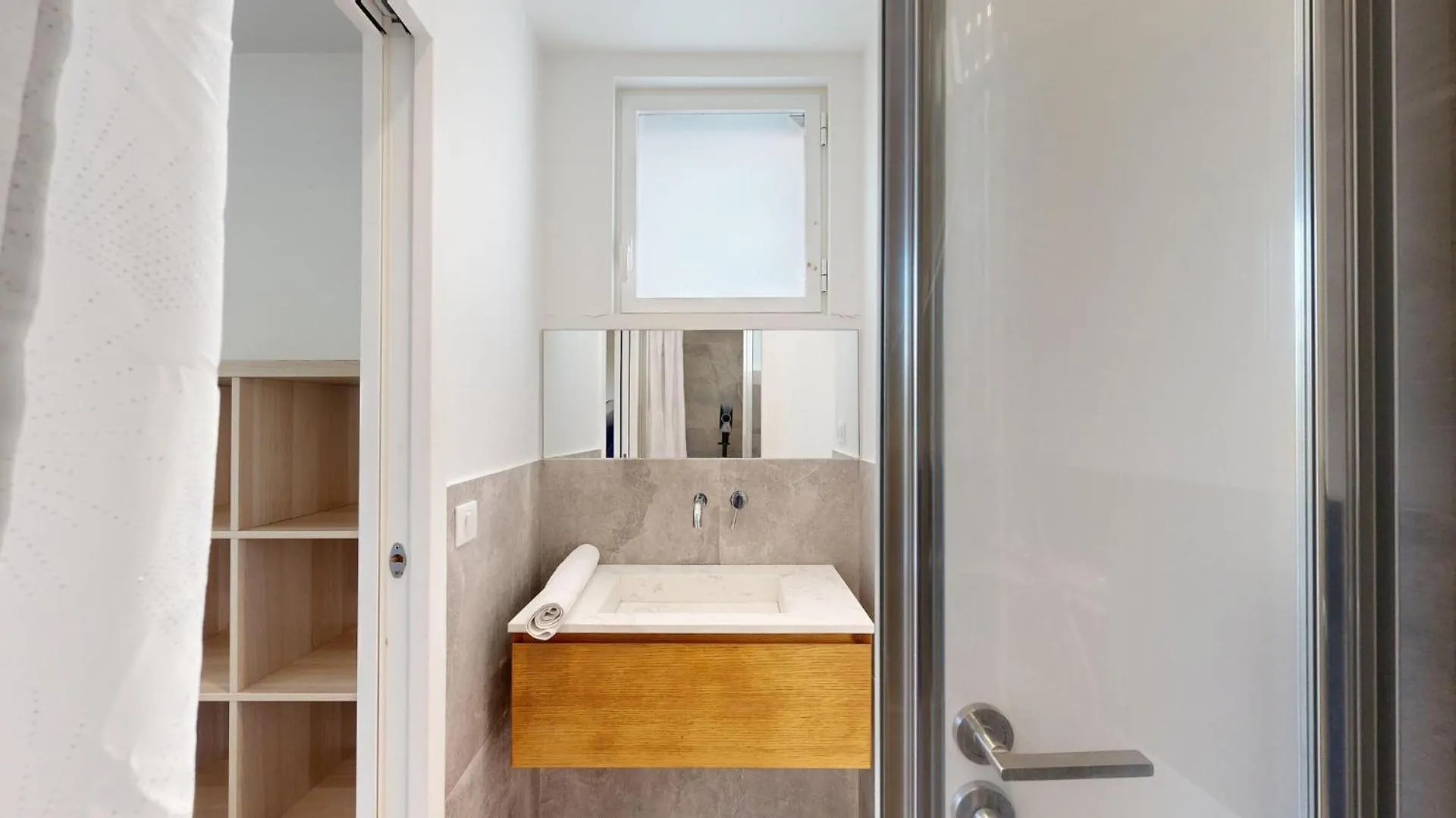 155 Georges - Superbe A Paris
